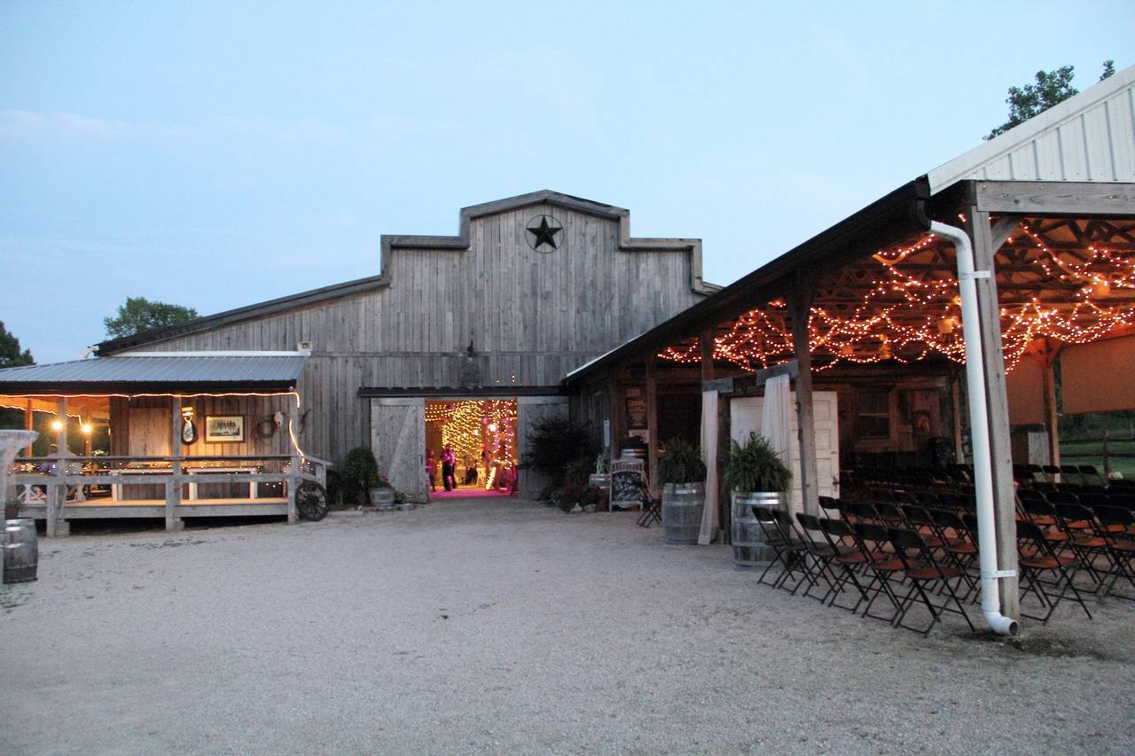 Rocking J Ranch Events - Barn & Farm Weddings - High Ridge, MO 