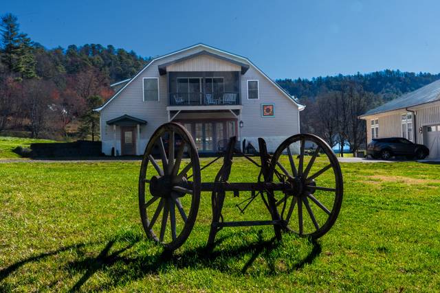 Circle Square Farm