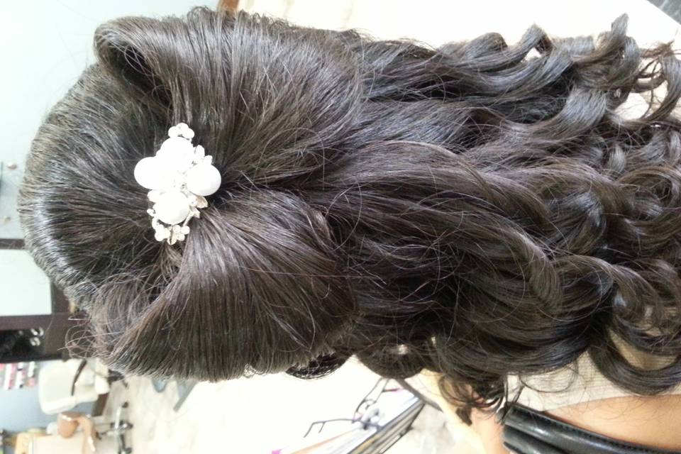 A Cut Above Color Group Hair Salon