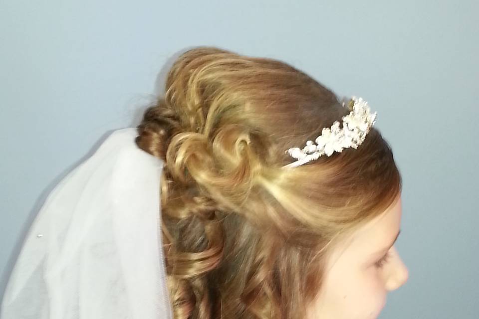 A Cut Above Color Group Hair Salon
