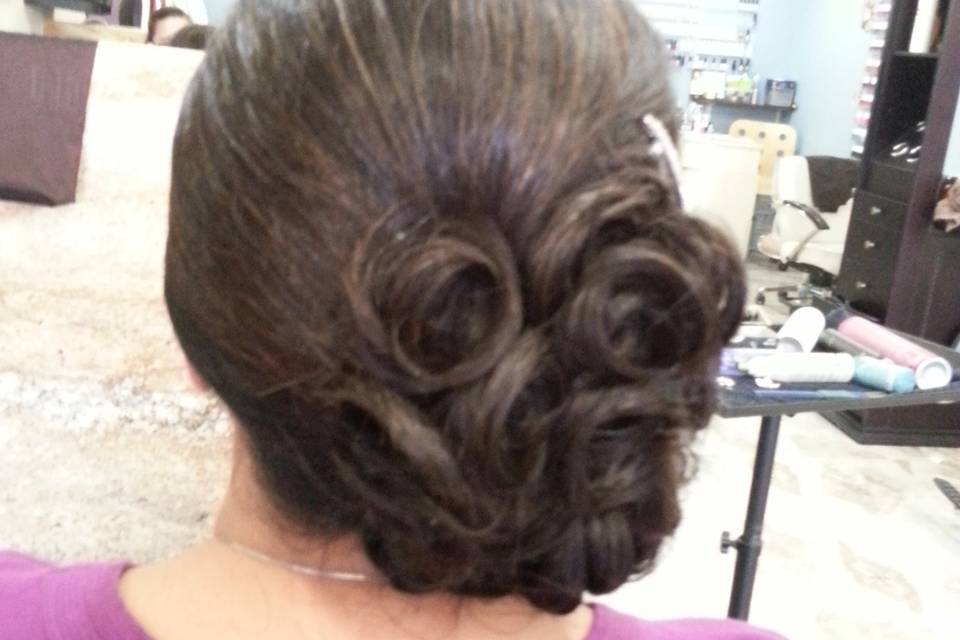 A Cut Above Color Group Hair Salon