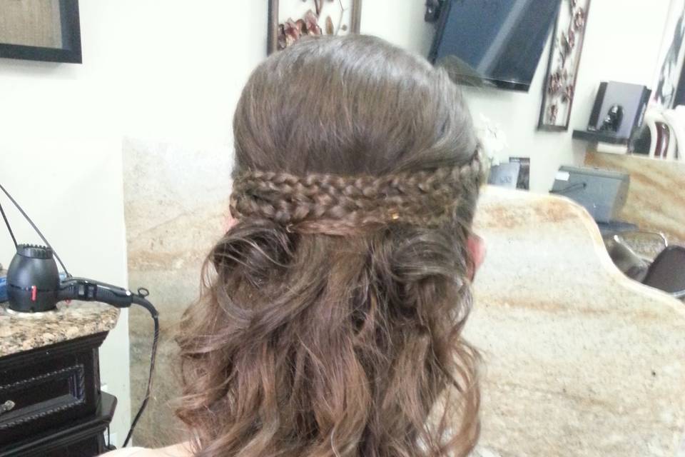 A Cut Above Color Group Hair Salon
