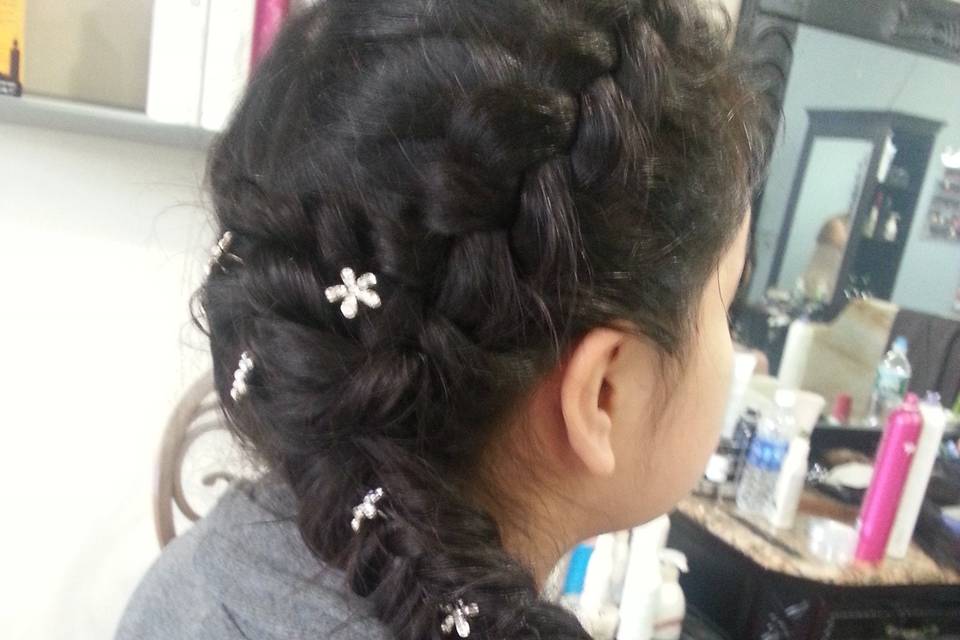 A Cut Above Color Group Hair Salon