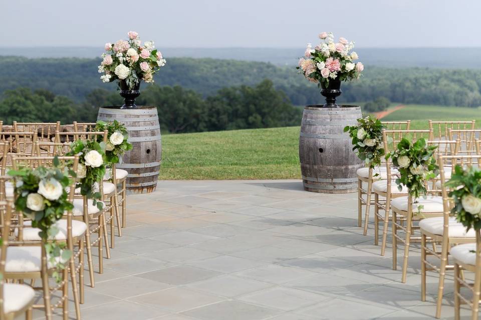 Willow Branch Flowers| Luke+Ashley Photography