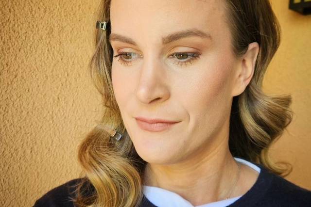 Natural Glam Bridesmaid