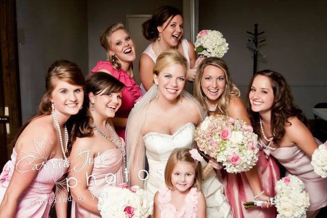 The bride with her bridesmaids