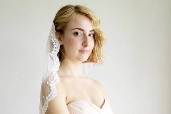 Spanish mantilla- elbow length veil