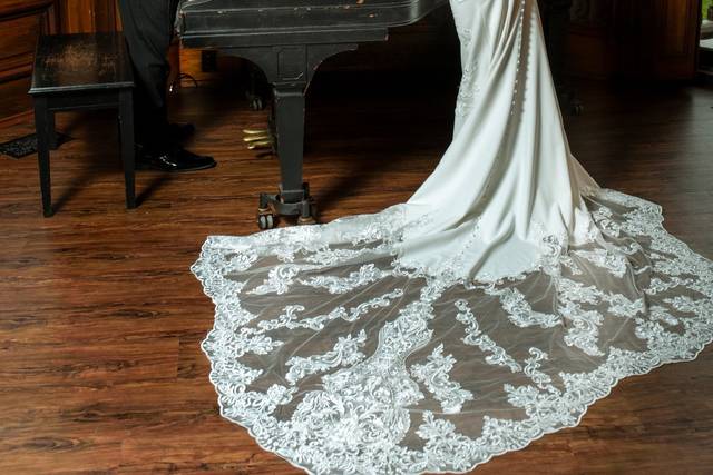 The 10 Best Wedding Dresses in Davenport IA WeddingWire