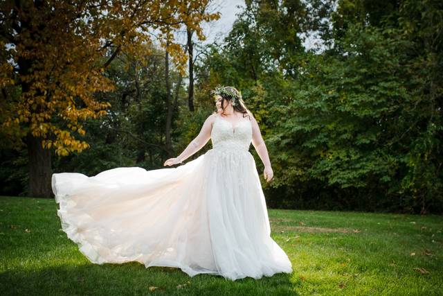 The 10 Best Wedding Dresses in Davenport IA WeddingWire