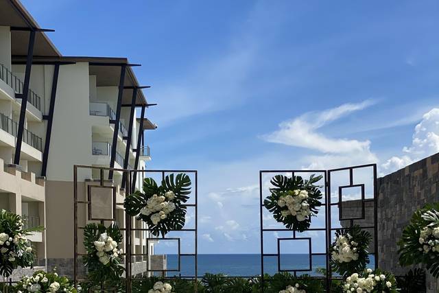 Dreams Natura Resort & Spa