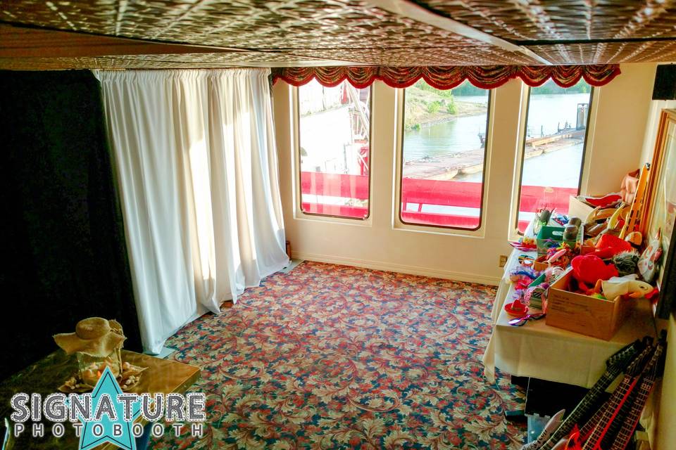 Photo Booth Rental Cincinnati Dayton - Booth on a Boat - B&B Riverboats