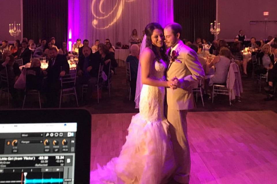 Newlywed dance