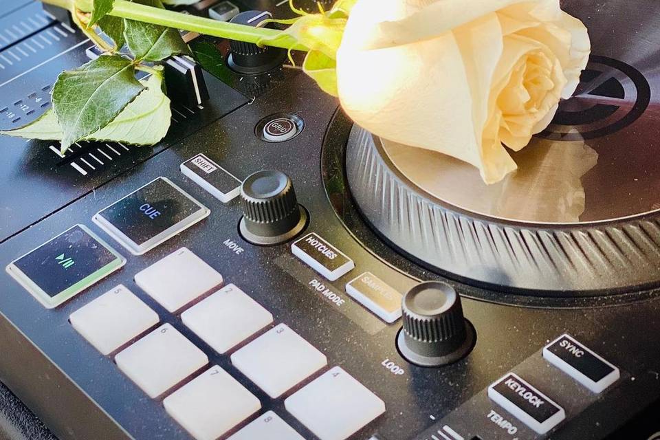 Coy Galloway DJ and Officiant