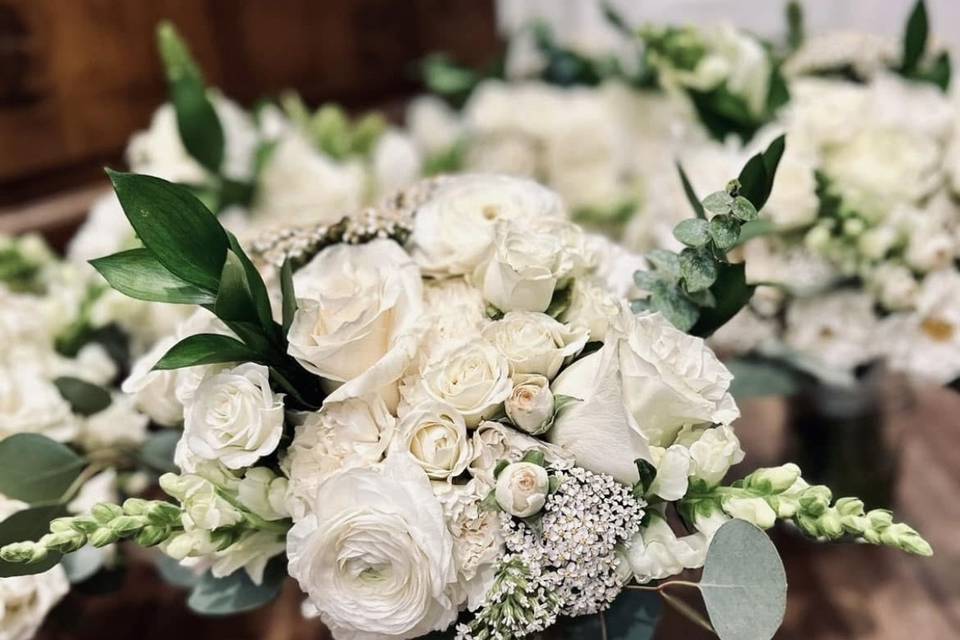Bridesmaids bouquets