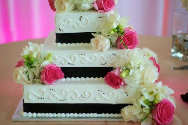 3 layered wedding cake