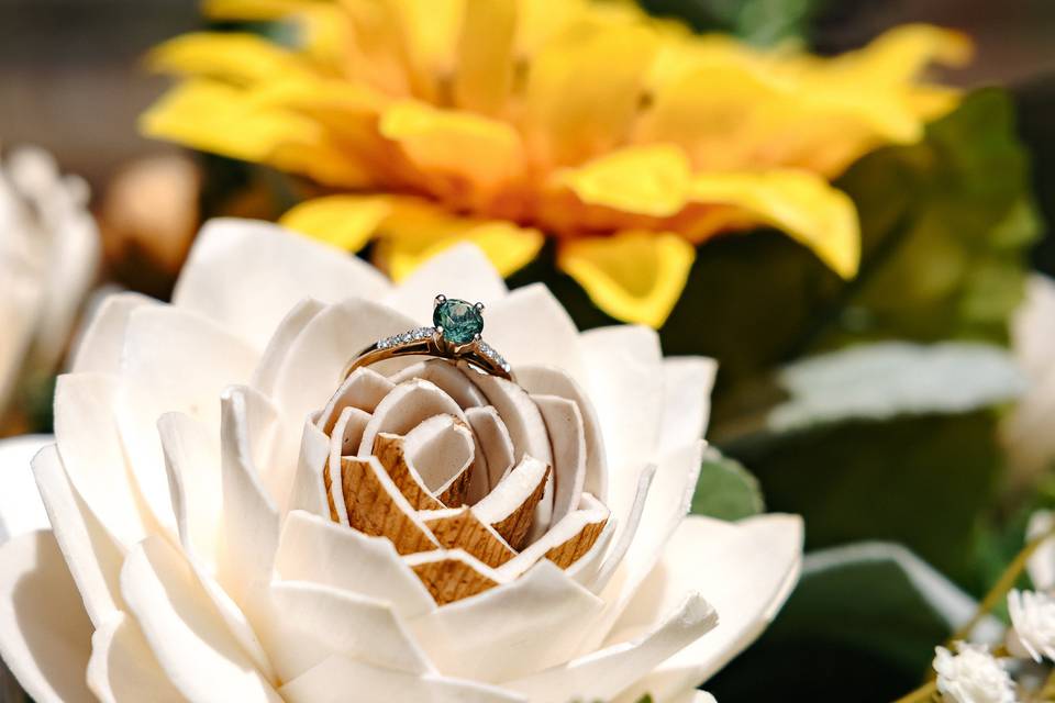 Ring, wood flowers