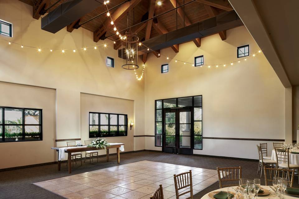 Sweetheart table