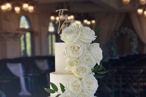Smooth buttercream with floral