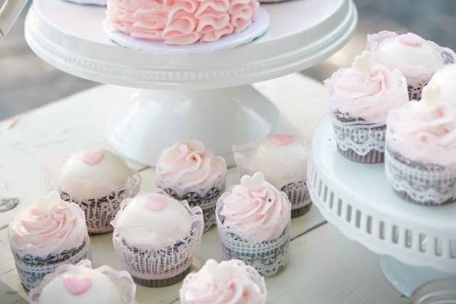 Pink mini cakes