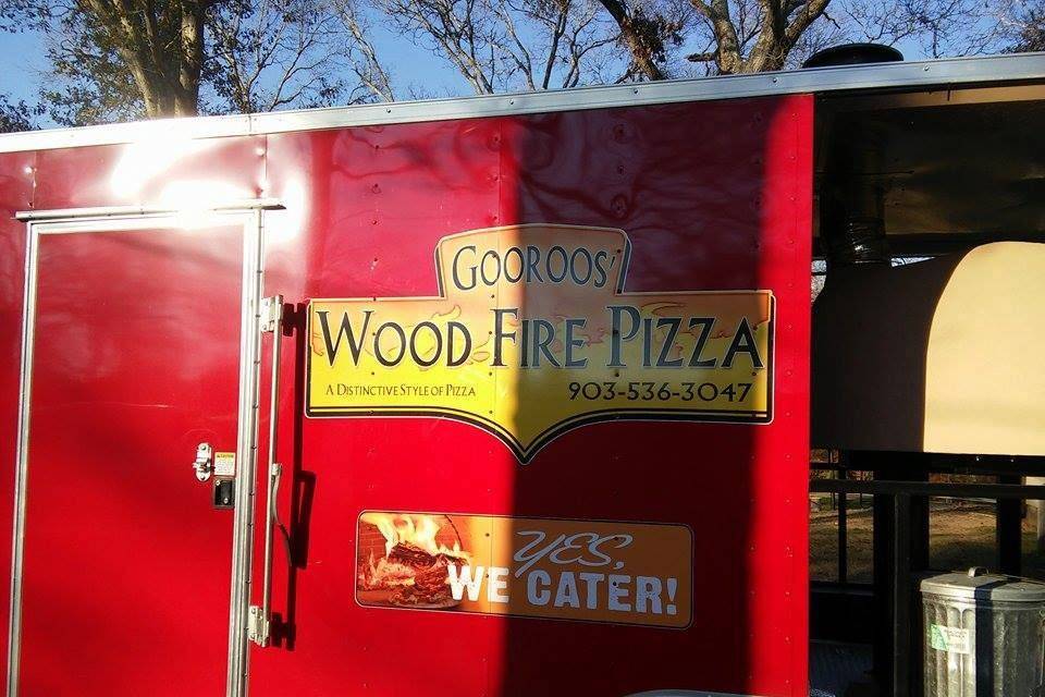 Gooroo's Wood Fire Pizza