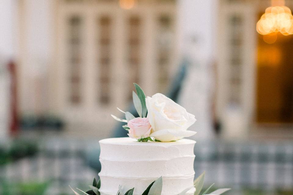 Beautiful wedding cake