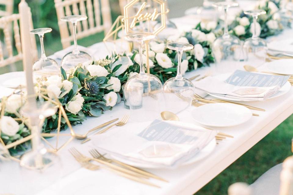 Long table setting