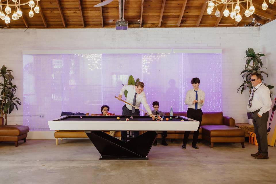 Game lounge