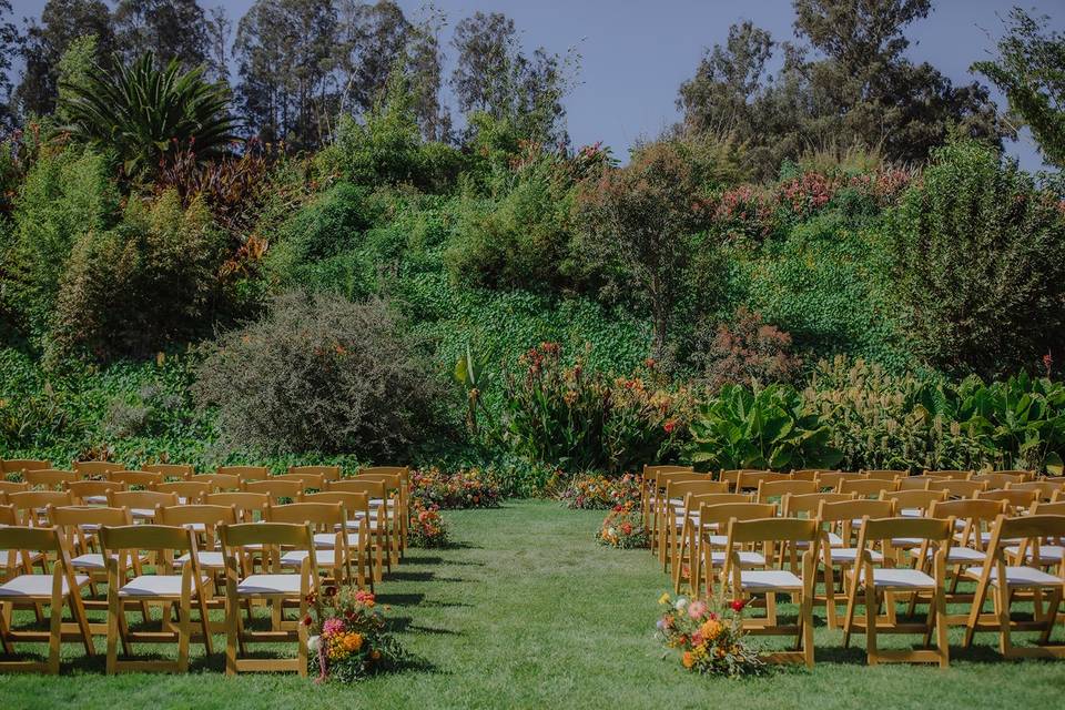 Ceremony lawn