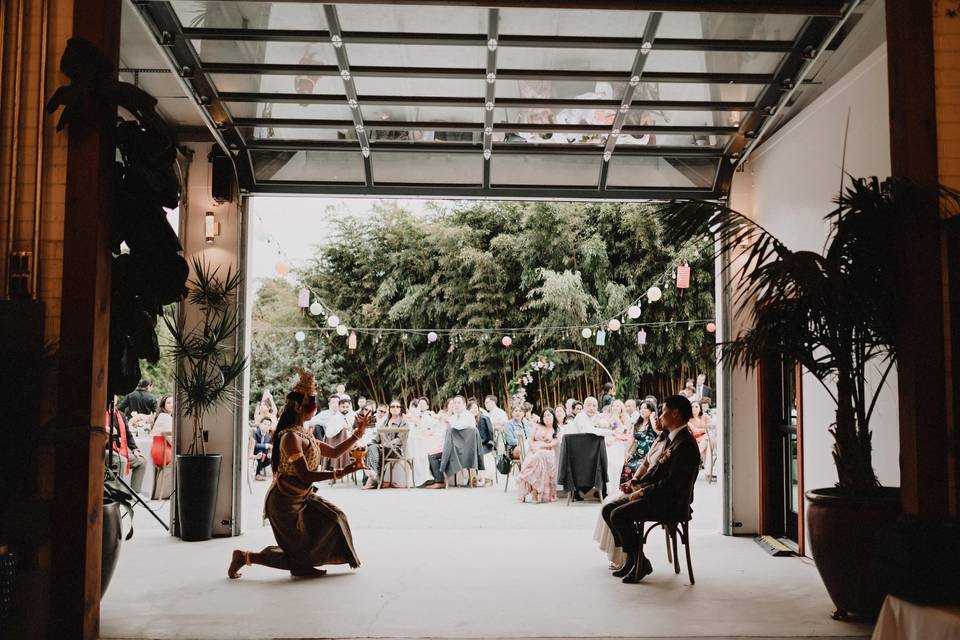 Reception barn