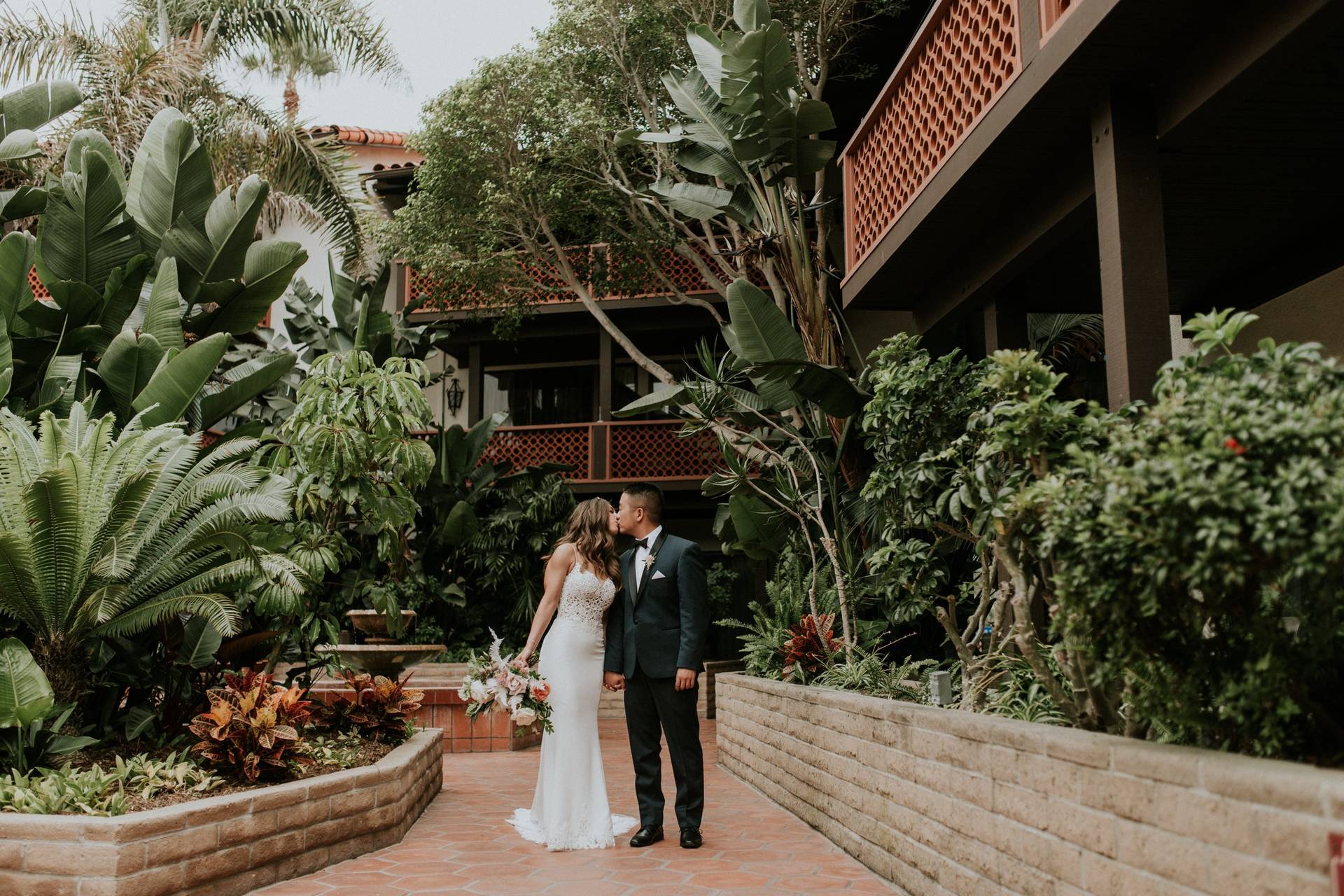 La Jolla Shores Hotel - Hotel Weddings - La Jolla, CA - WeddingWire