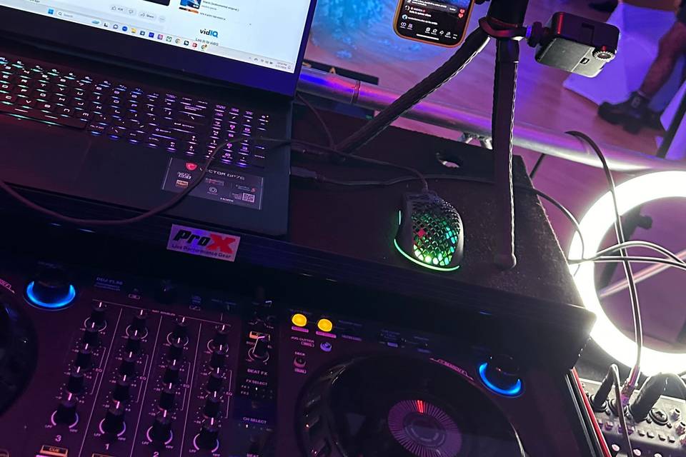 Trending Studio