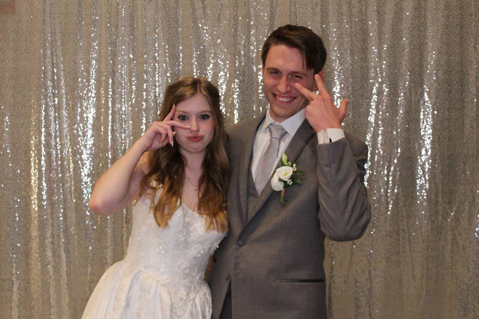 Wedding couple posing!