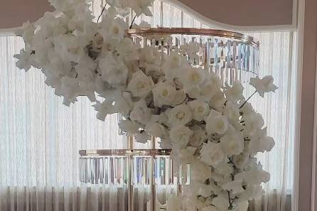 Royal centerpiece