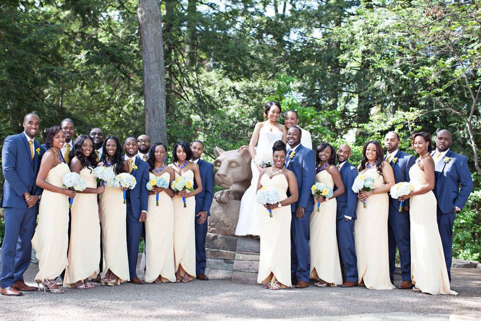 Couple and Wedding attendants