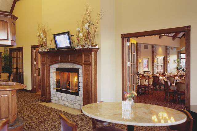 Piano Lounge