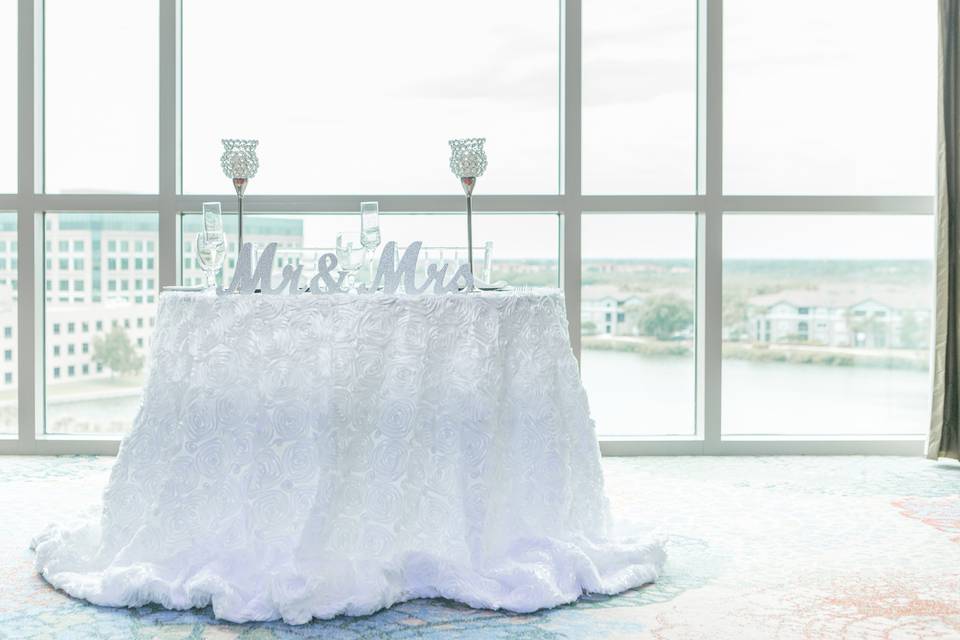 Sweetheart Table