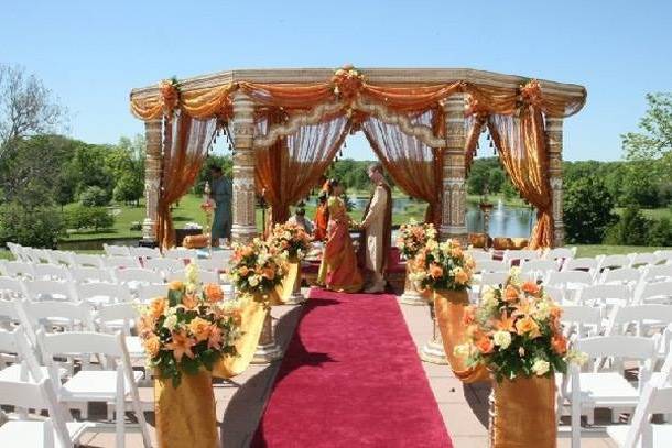 Outdoor wedding space