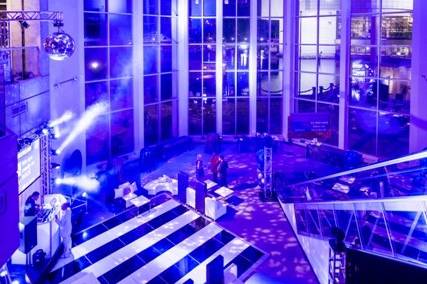 Promenade with Dance Floor & Lounge Seating