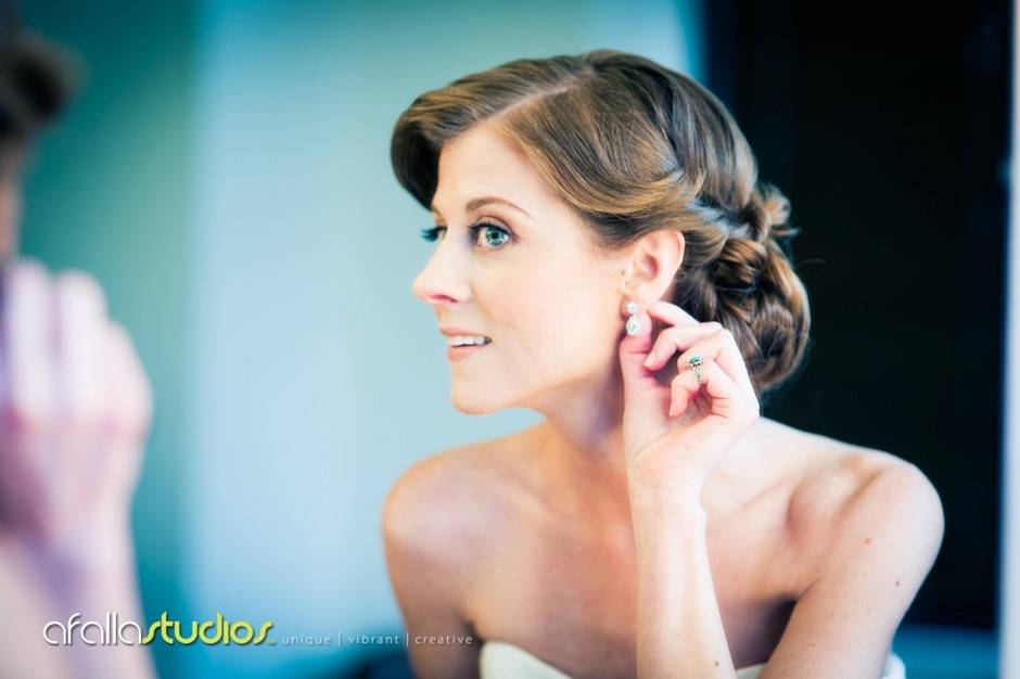 Bride Beauty Makeup Hair