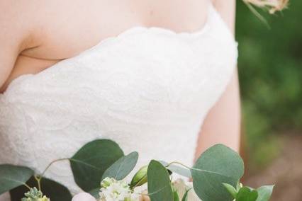 Romantic wedding makeup and hair, boho bride updo