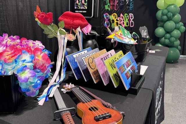 Props at event