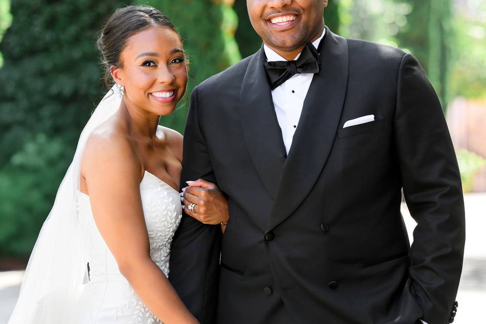 Society Hall Wedding Couple