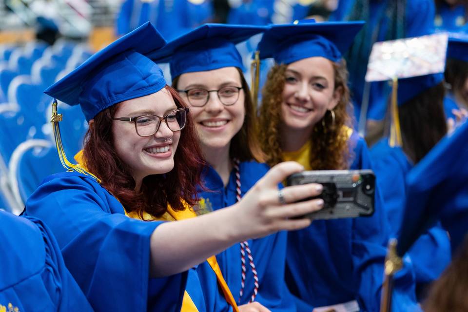 Hofstra Commencements