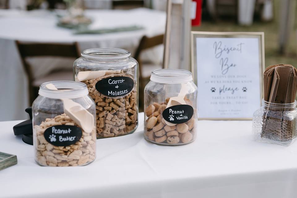 Biscuit Bar