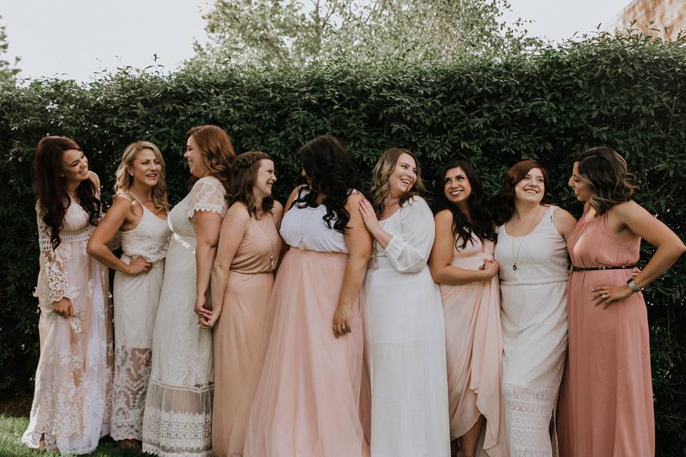 Candid moments between bridal party