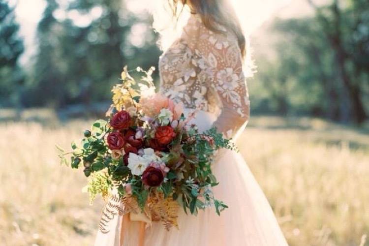 Floral wedding cake