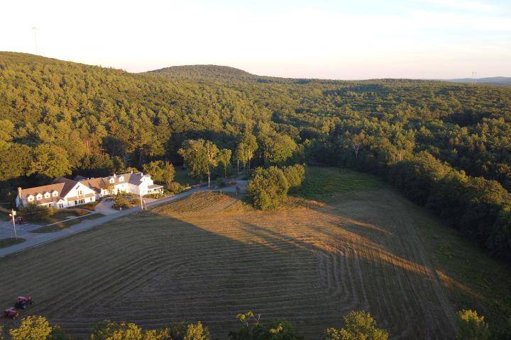 Chamring Farm Setting