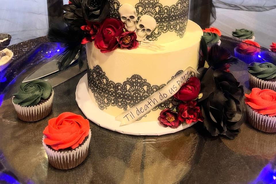 Edible lace Halloween wedding