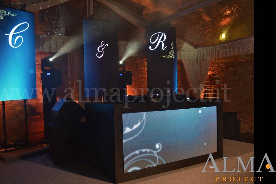 ALMA PROJECT 24/7 @ Castello di Vincigliata - Courtyard Mirror Ball, Dj setup and stage, Led Wall - Led Eva Console - 333