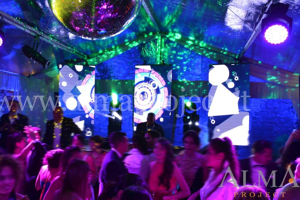 ALMA PROJECT 24/7 @ Castello di Vincigliata - Courtyard Mirror Ball, Dj setup and stage, Led Wall - Led Eva Console - 303